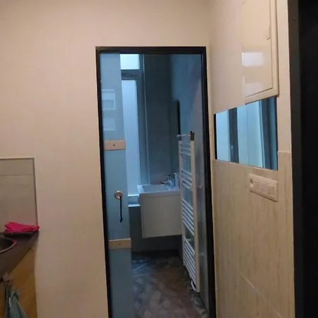 Superbe Au 1er Etage, Proche De La Gare Du Midi * Βρυξέλλες